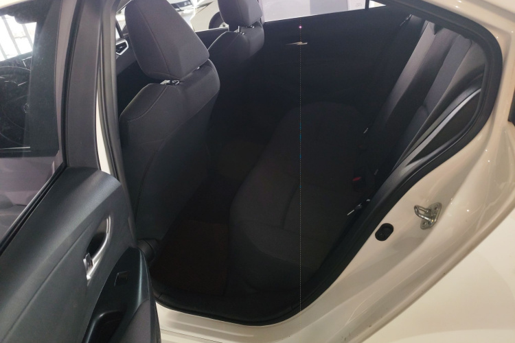 Toyota Corolla 2023 immagine di auto #17