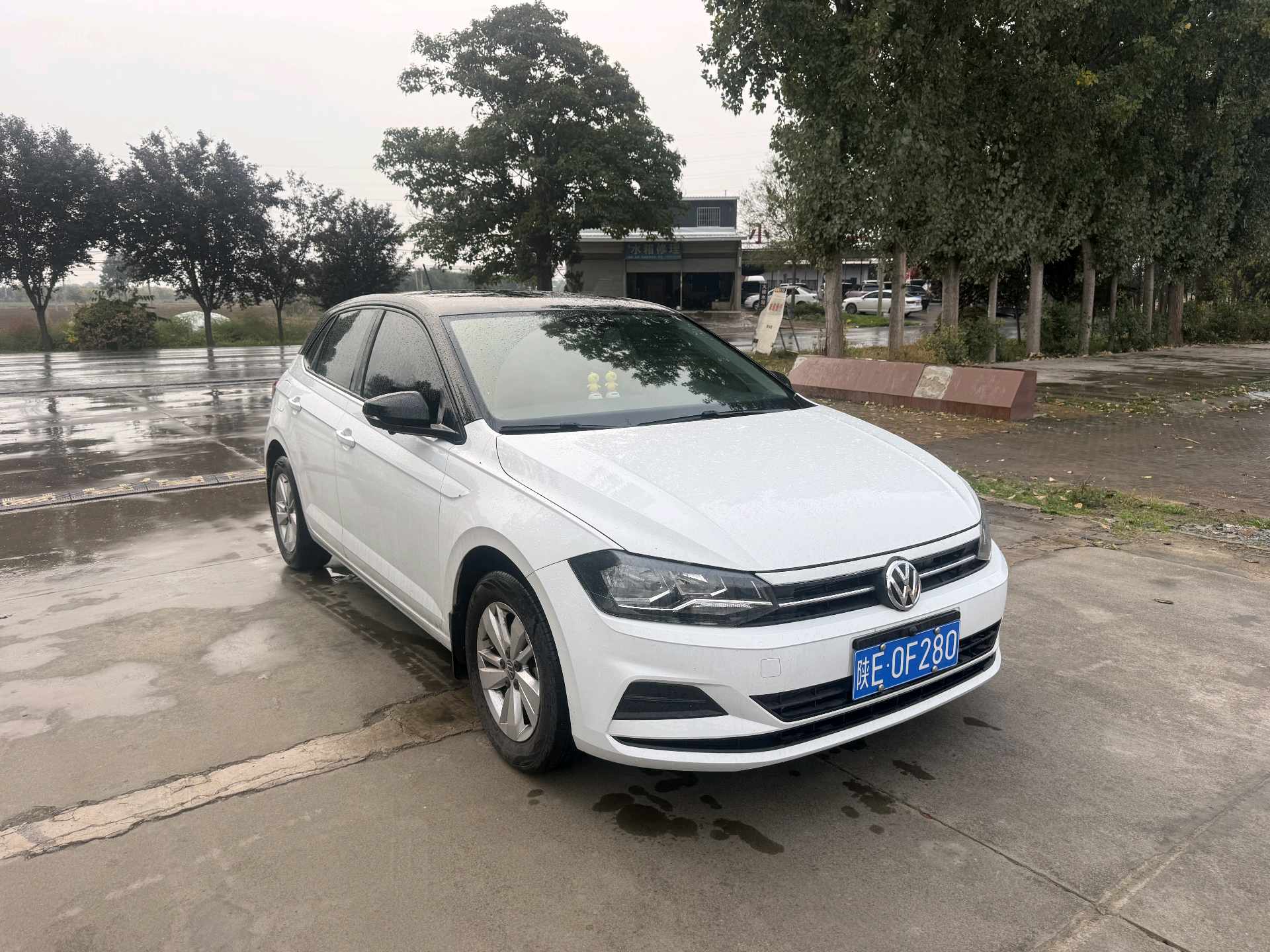 Volkswagen Polo 2023 immagine di auto #3