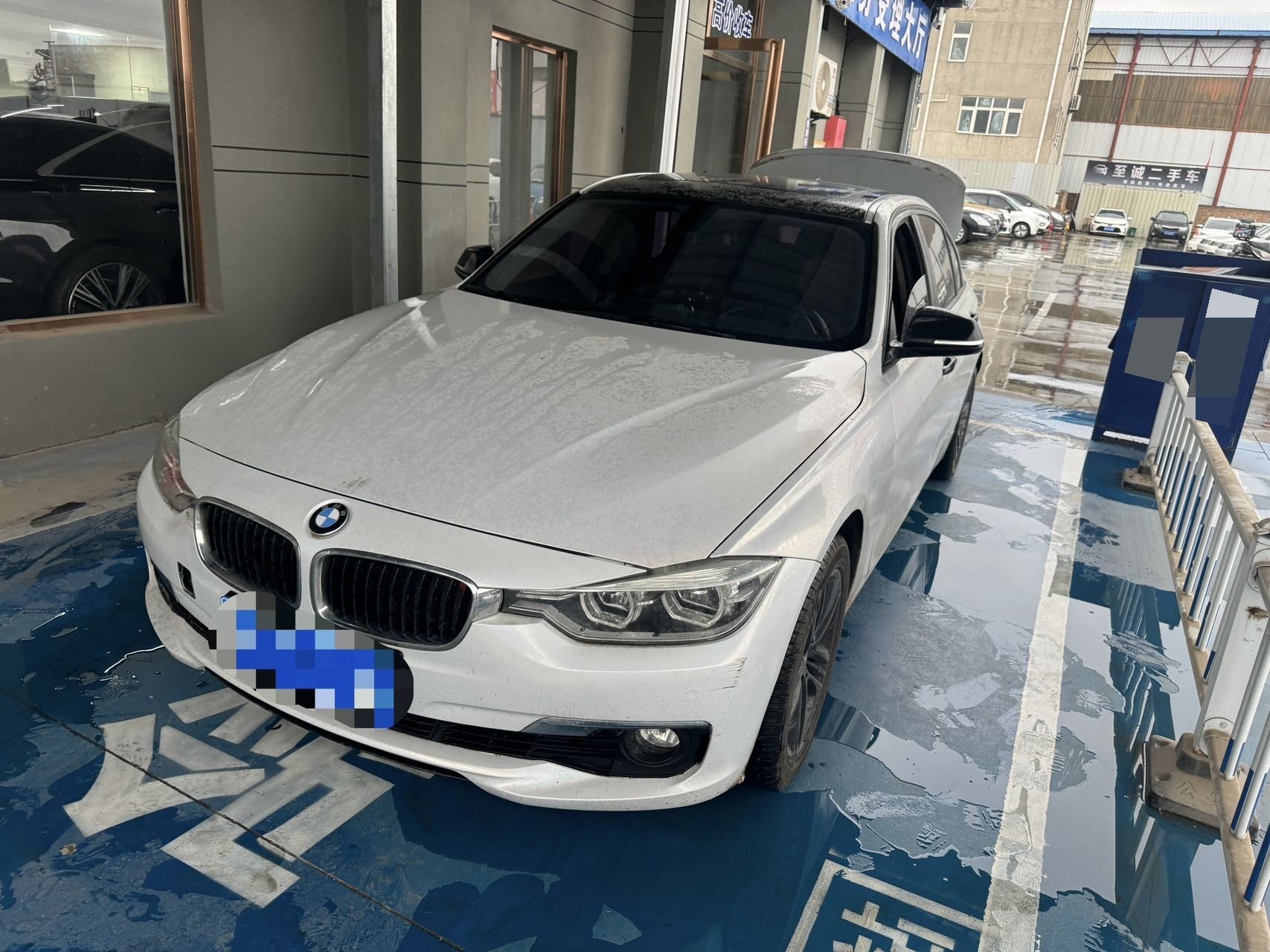 BMW 3 Series 2017 BMW 3 Series 2017 car image