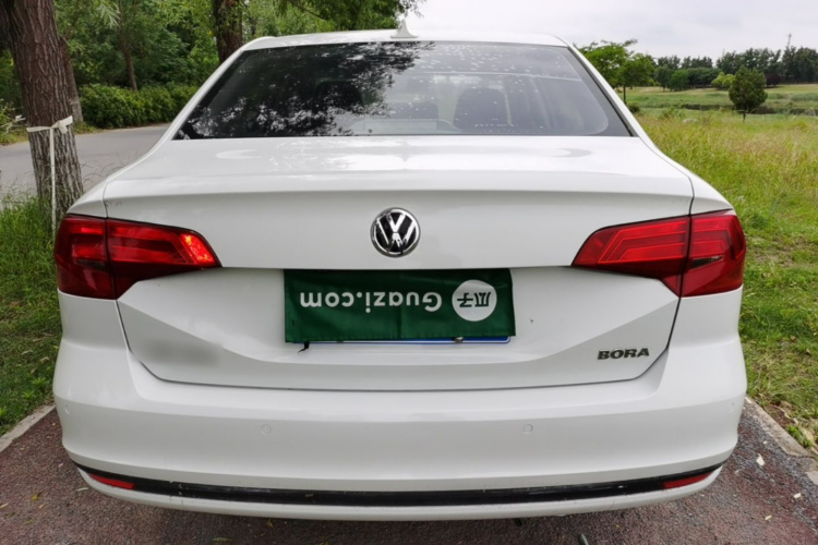 Volkswagen Bora 2016 car image #4