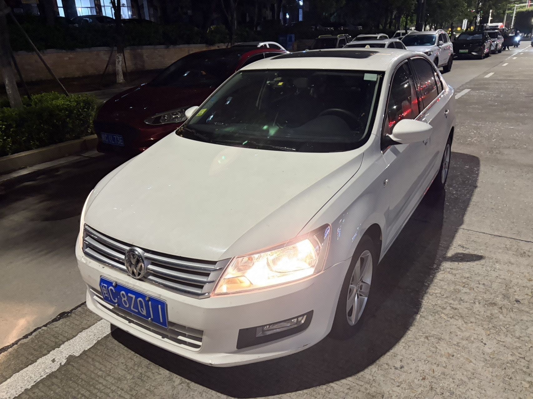 Volkswagen Santana 2016 car image 