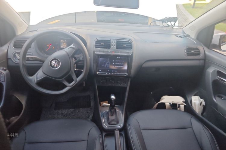 Volkswagen Polo 2018 car image #11