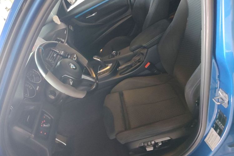 BMW 3 Series 2017 car image #15