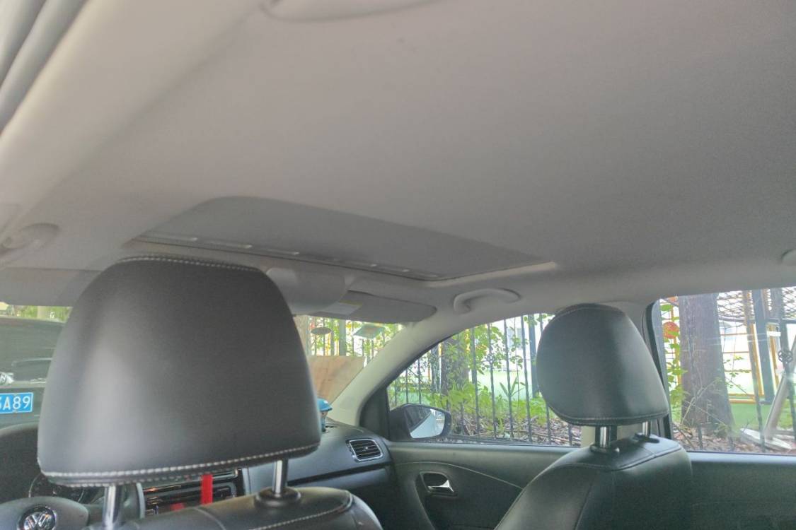 Volkswagen Polo 2014 car image #22