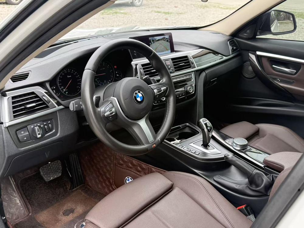 BMW 3 Series 2018 #16 BMW 3 Series 2018 car image #16