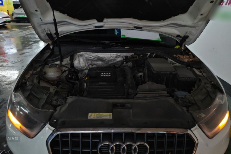 Audi Q3 2015 car image #22