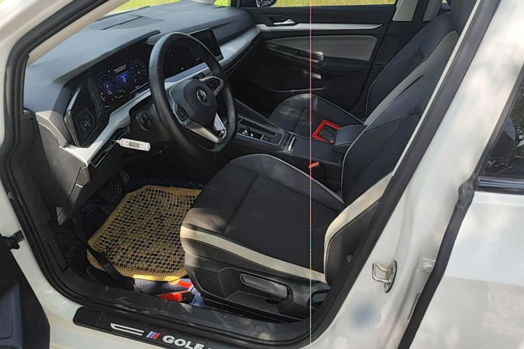 Volkswagen Golf 2022 изображение автомобиля #15