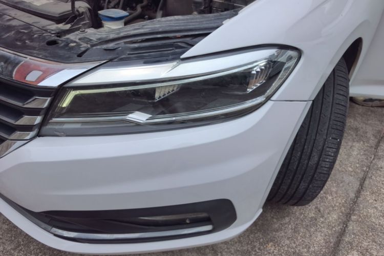 Volkswagen Lavida 2020 car image #19