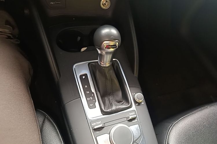 Audi A3 2019 immagine di auto #14