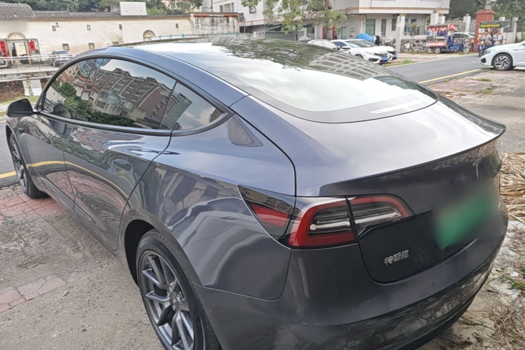 Tesla Model 3 2021 صورة سيارة #5