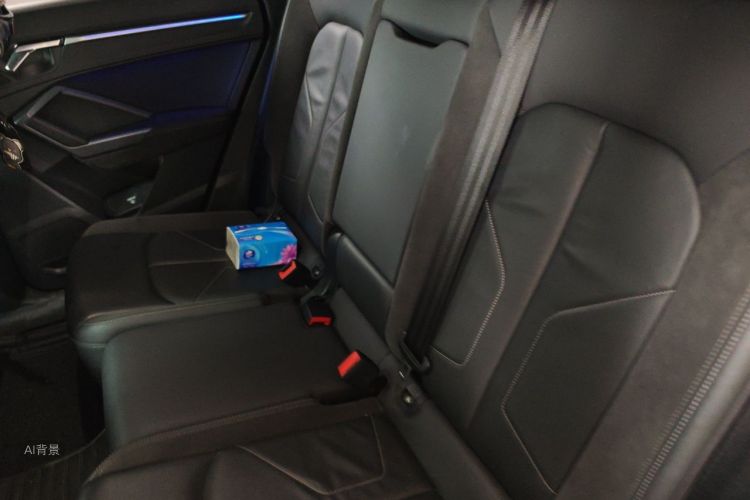 Audi Q3 2021 immagine di auto #19