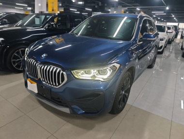 BMW X1 2021 BMW X1 2021 car image