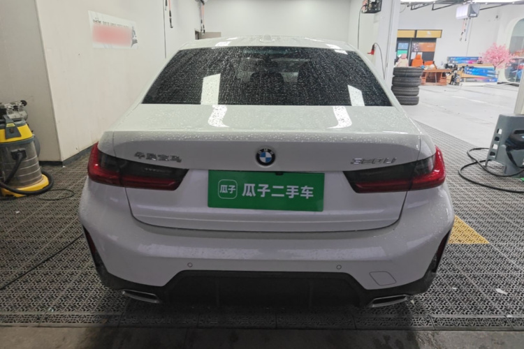 BMW 3 Series 2024 #6 BMW 3 Series 2024 immagine di auto #6