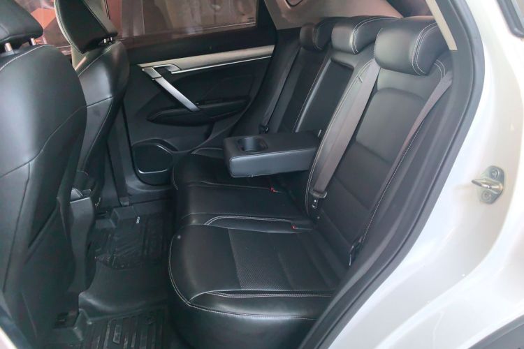 GEELY Coolray 2019 image de voiture #17