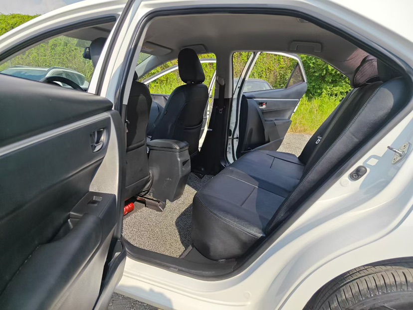 Toyota Corolla 2017 car image #9