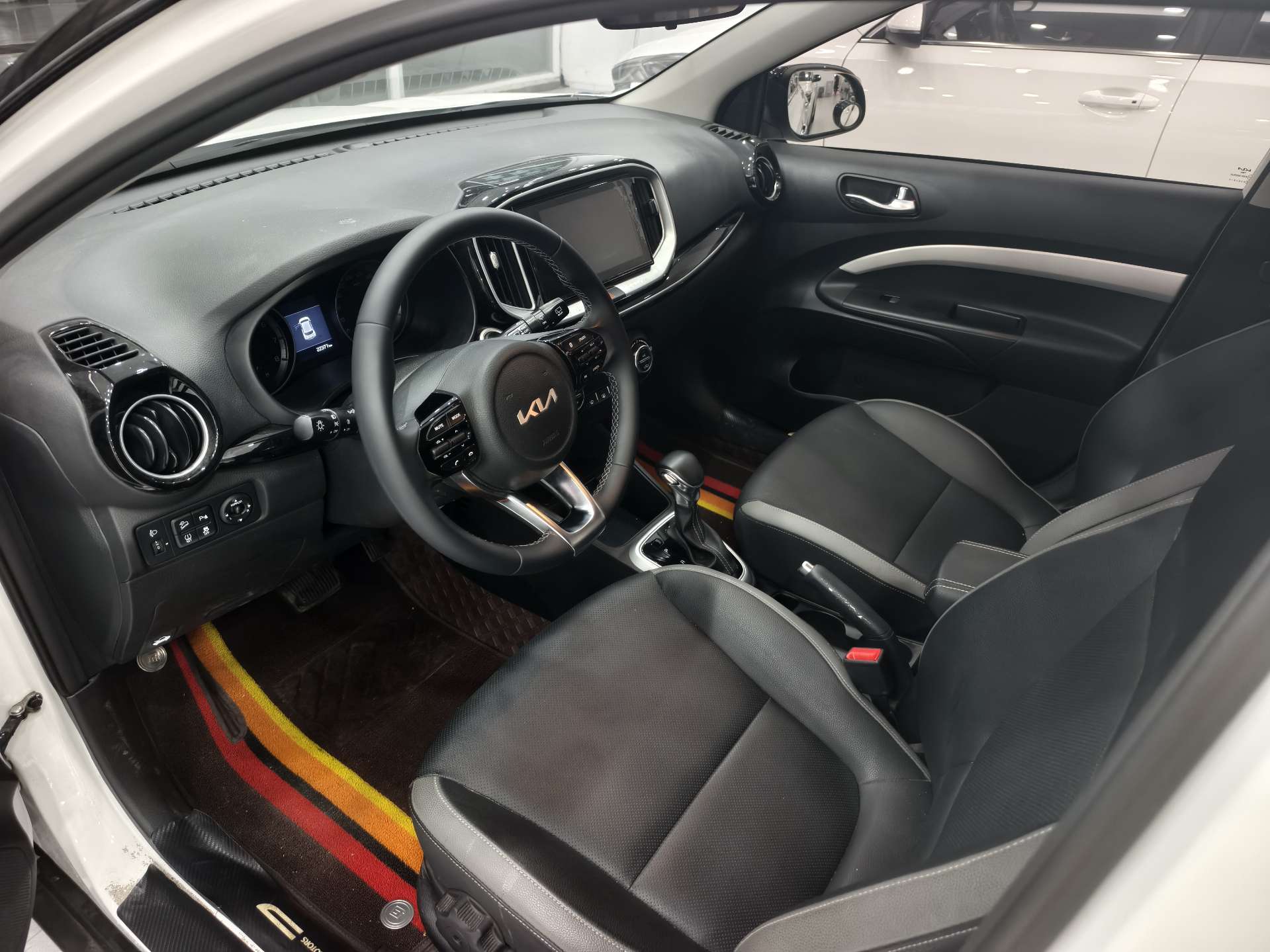 Kia KX1 2024 immagine di auto #2