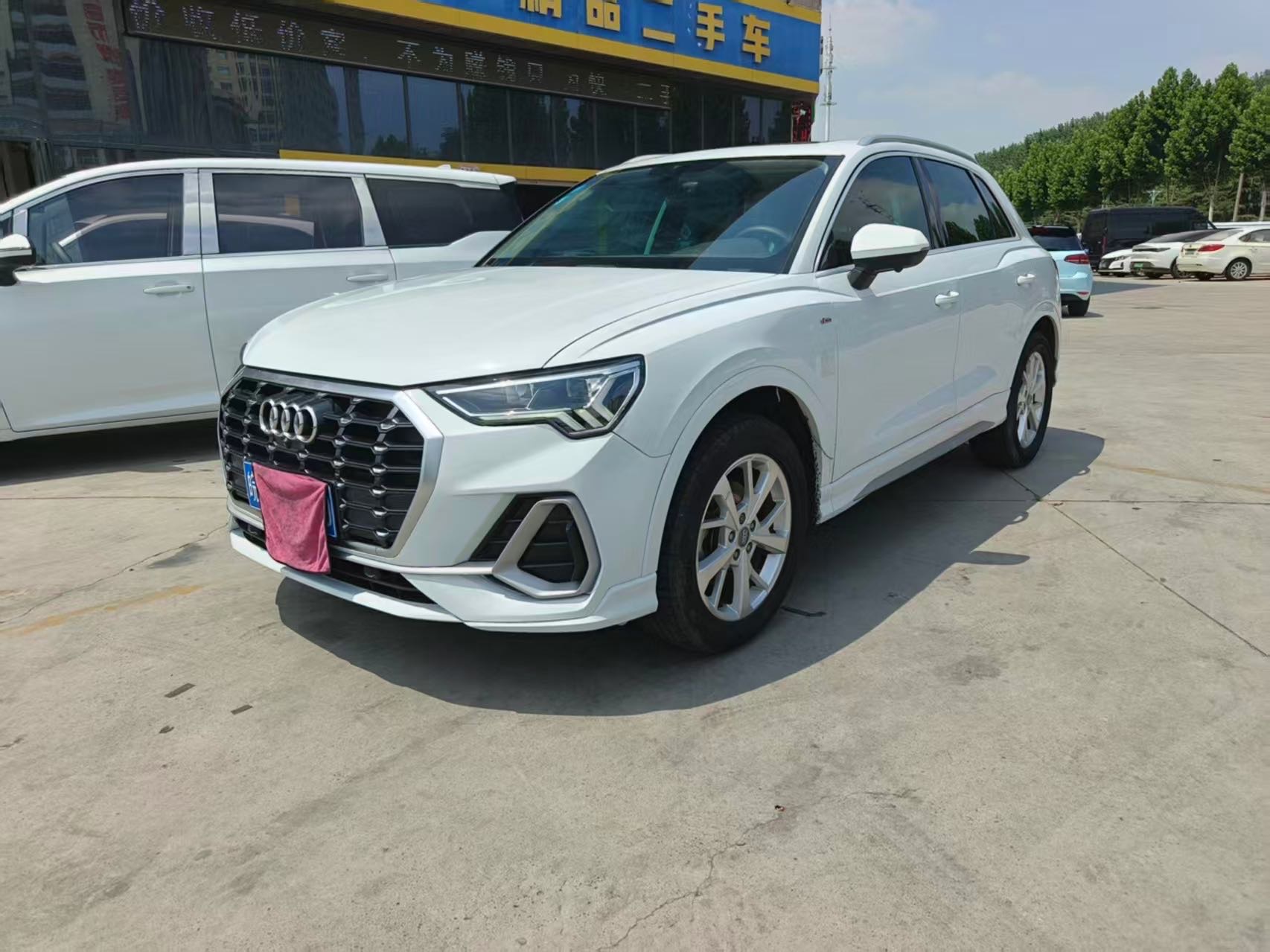 Audi Q3 2020 Audi Q3 2020 car image