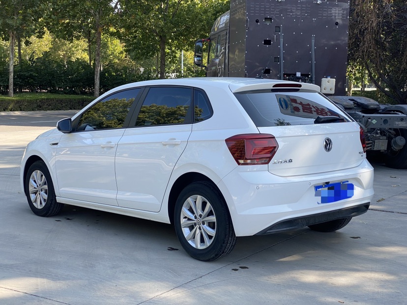 Volkswagen Polo 2020 car image #9