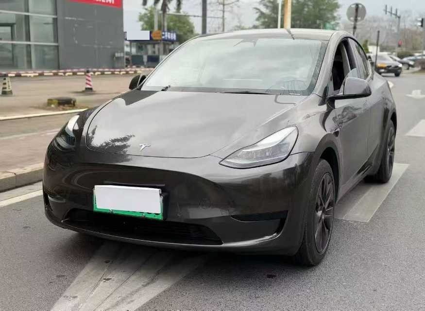 Tesla Model Y 2024 Tesla Model Y 2024 car image