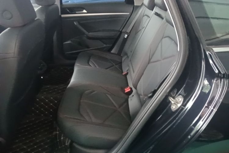 Volkswagen Lavida 2025 car image #17