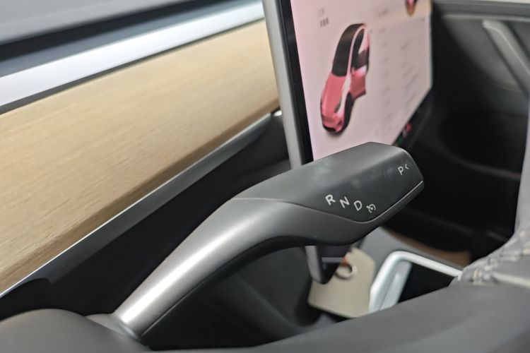 Tesla Model Y 2021 #18 Tesla Model Y 2021 immagine di auto #18