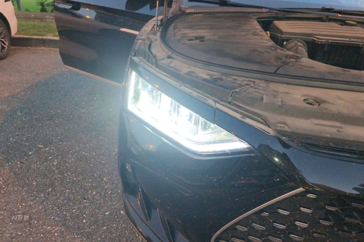 BYD Han 2023 car image #8