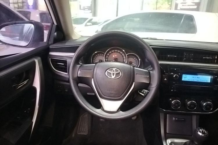 Toyota Corolla 2016 car image #11