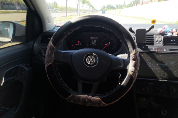Volkswagen Polo 2019 #11 Volkswagen Polo 2019 car image #11
