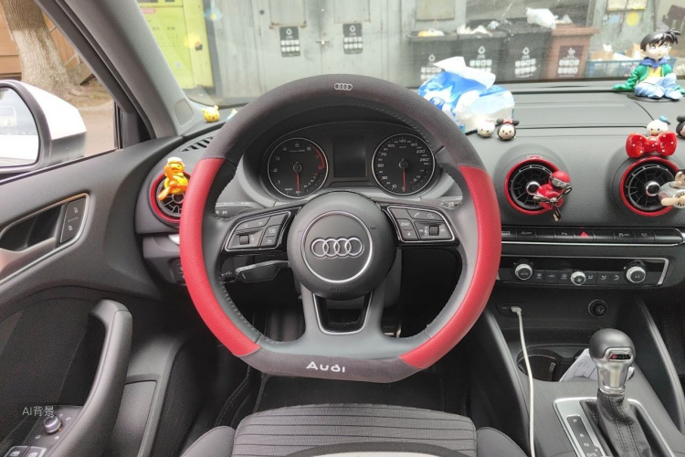 Audi A3 2019 car image #12