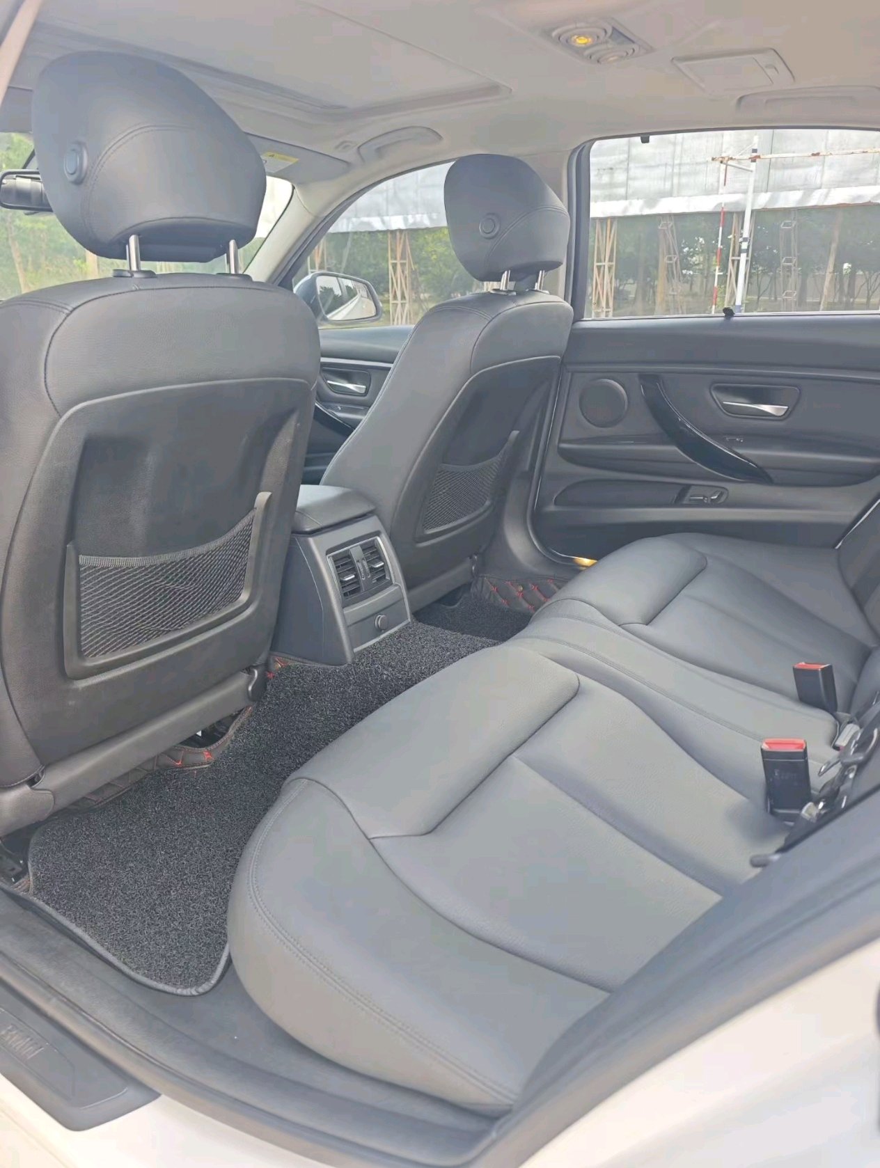 BMW 3 Series 2016 car image #6