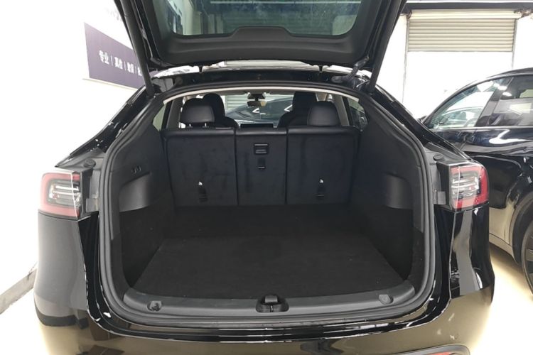 Tesla Model Y 2023 #19 Tesla Model Y 2023 car image #19