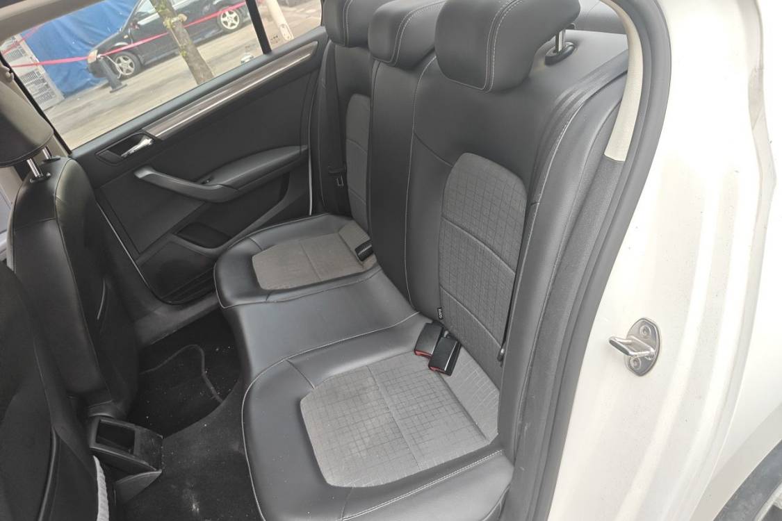 Volkswagen Santana 2016 immagine di auto #19