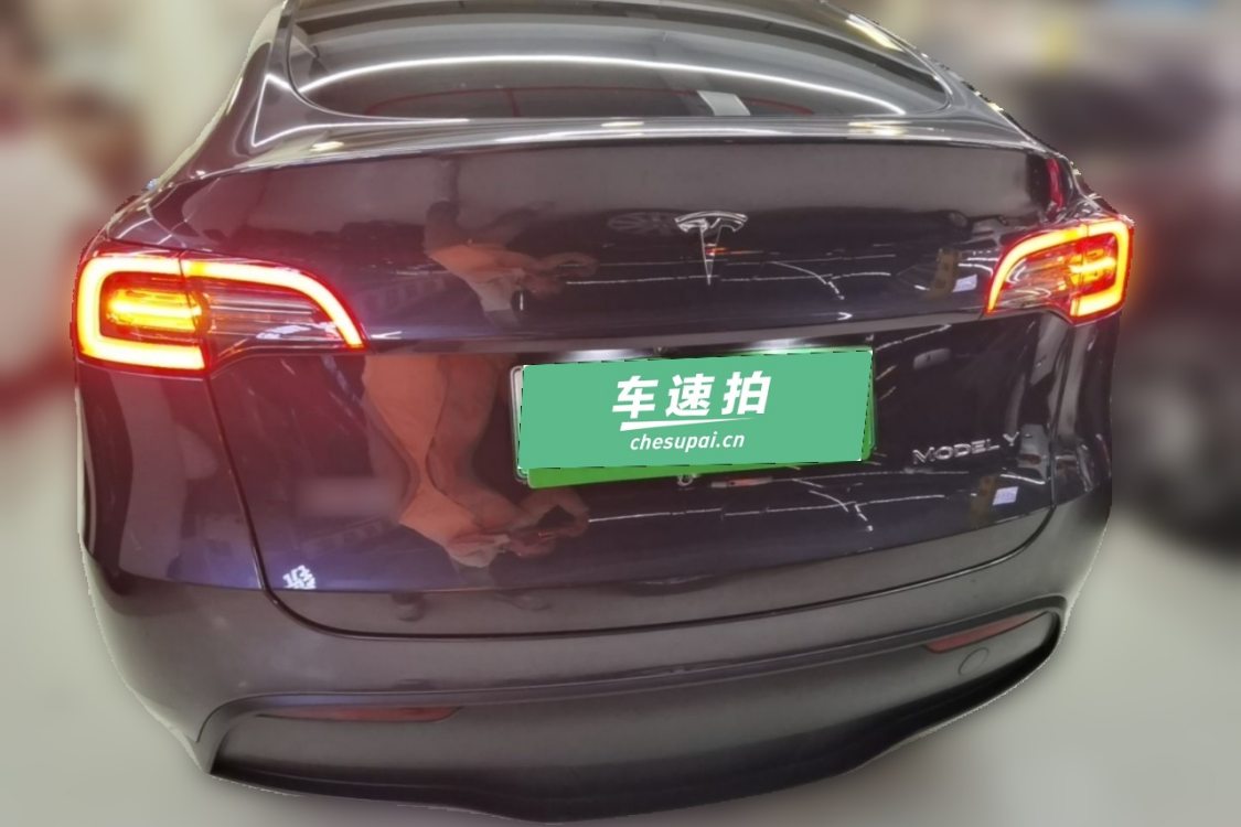 Tesla Model Y 2024 #4 Tesla Model Y 2024 car image #4