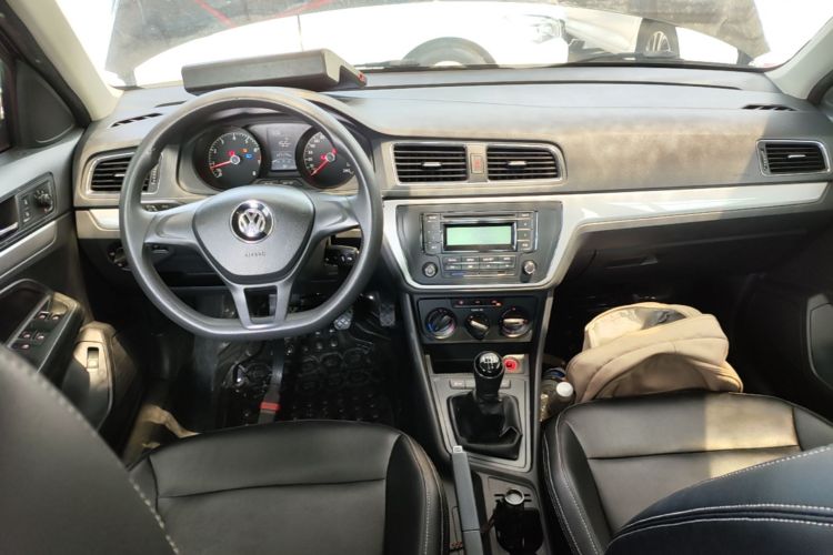 Volkswagen Lavida 2017 car image #10
