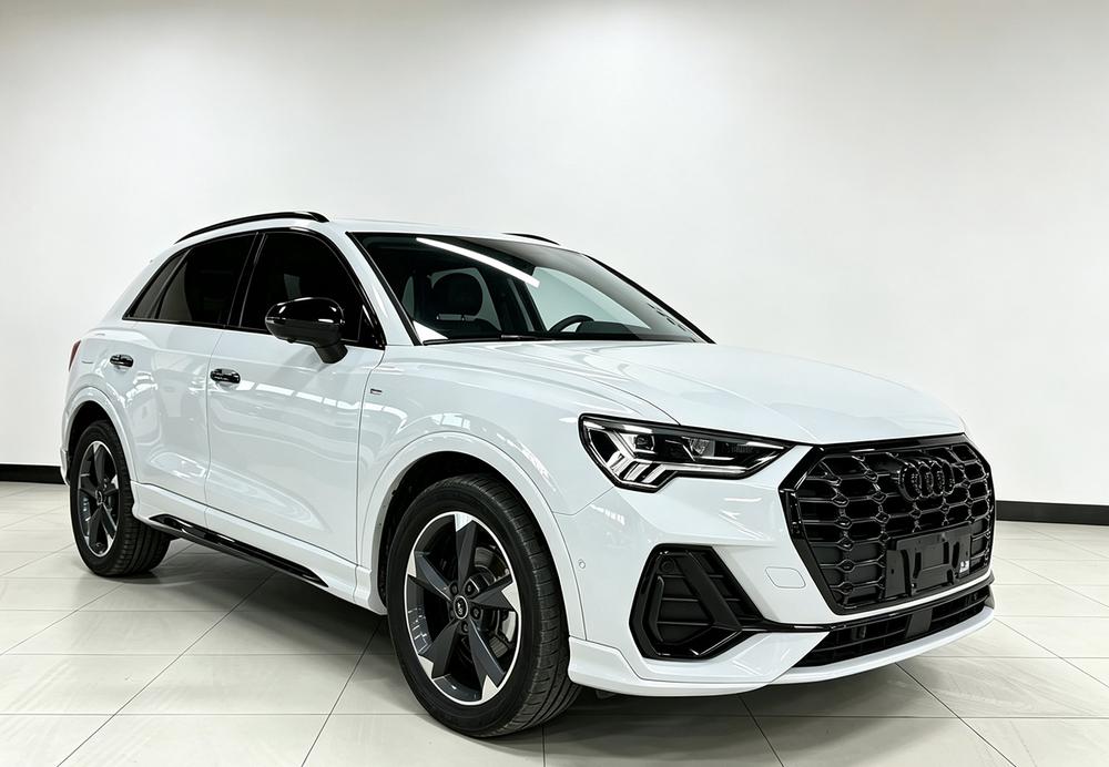 Audi Q3 2022 immagine di auto #3