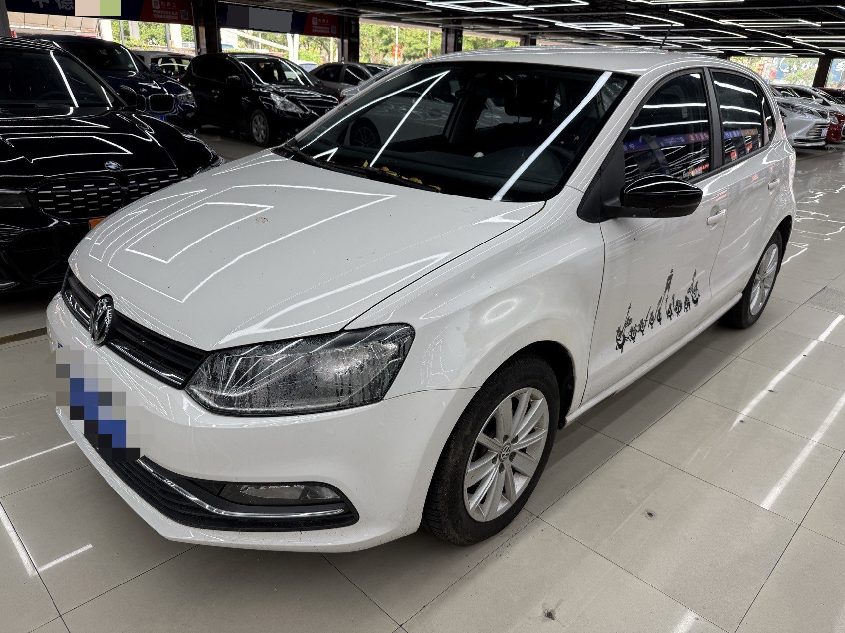 Volkswagen Polo 2014 Volkswagen Polo 2014 car image