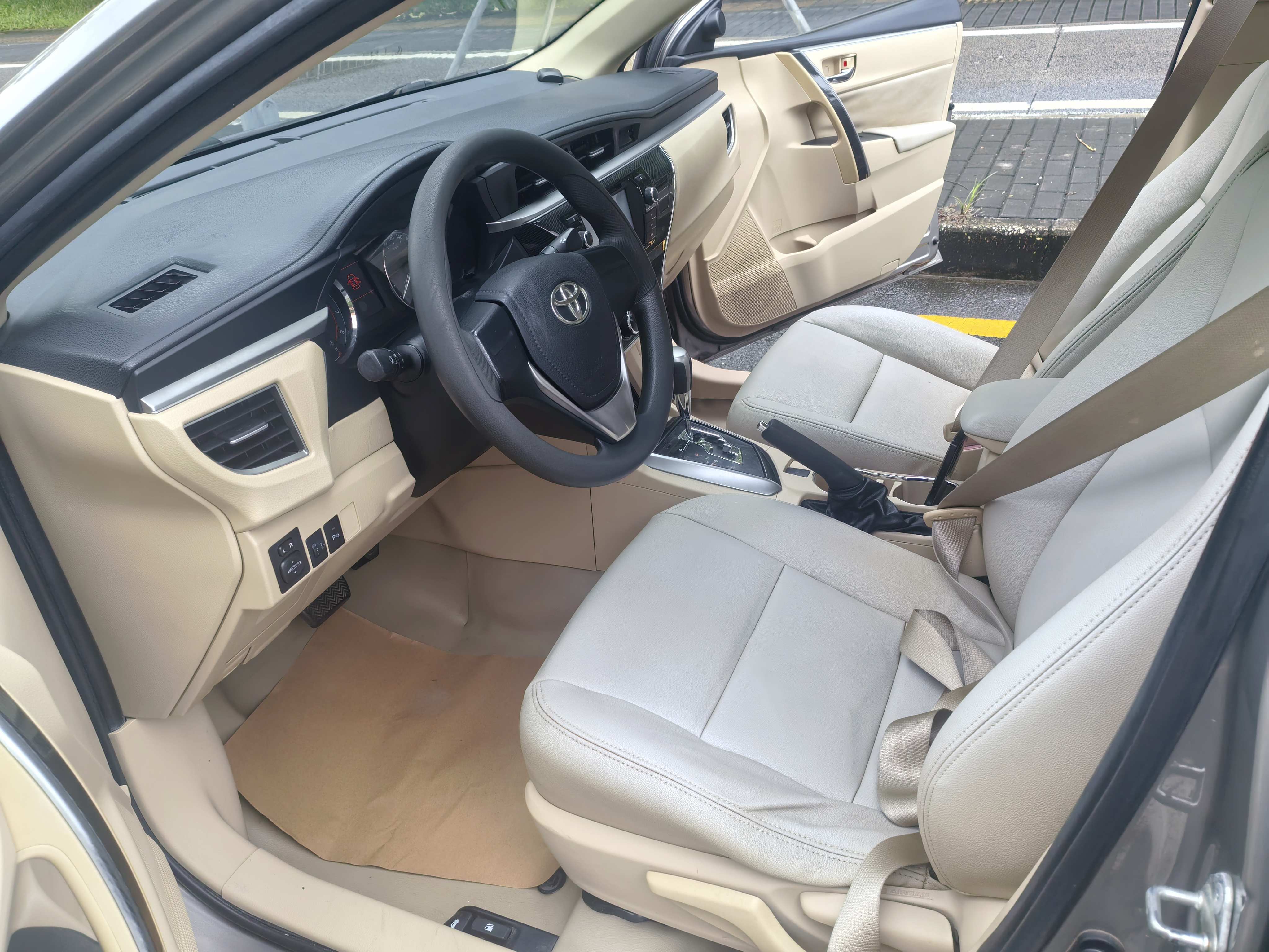 Toyota Corolla 2016 immagine di auto #7