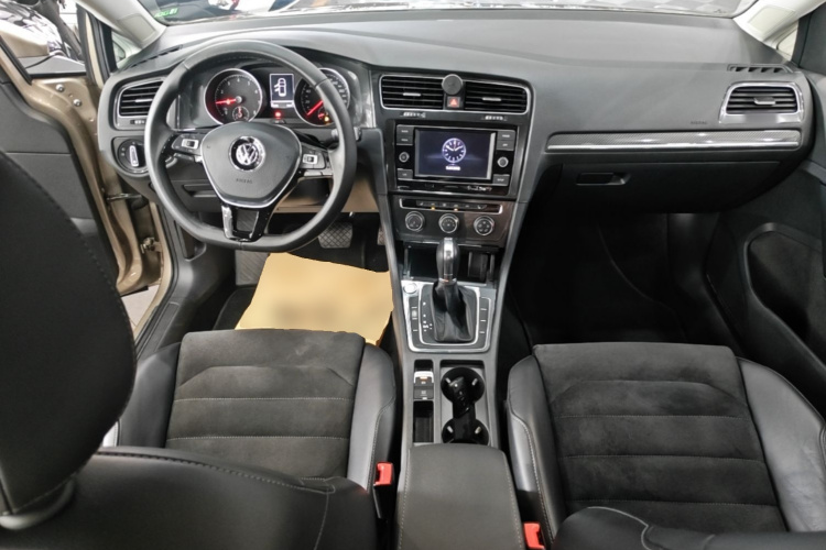 Volkswagen Golf 2018 #10 Volkswagen Golf 2018 car image #10