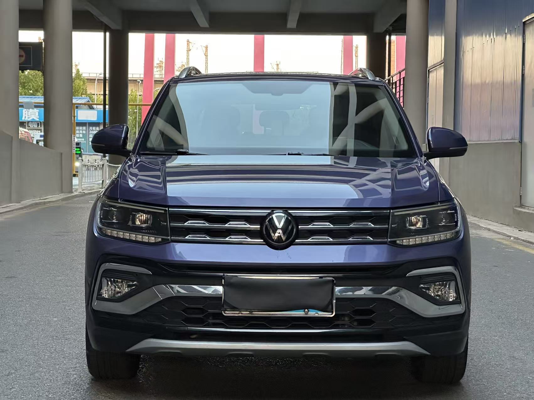 Volkswagen T-Cross 2021 immagine di auto #2