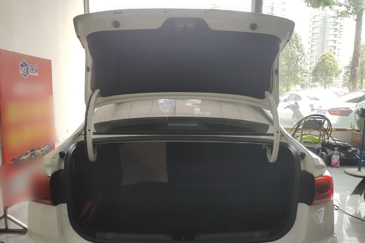 Volkswagen Bora 2023 car image #21