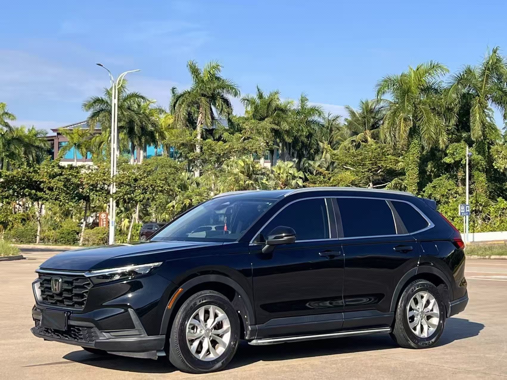 Honda CR-V 2023 car image 