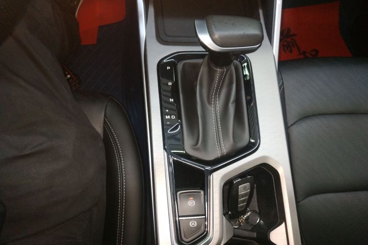 GEELY Emgrand 2023 car image #14