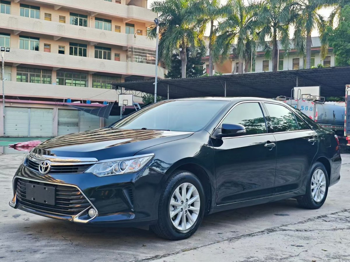 Toyota Camry 2017 car image #2