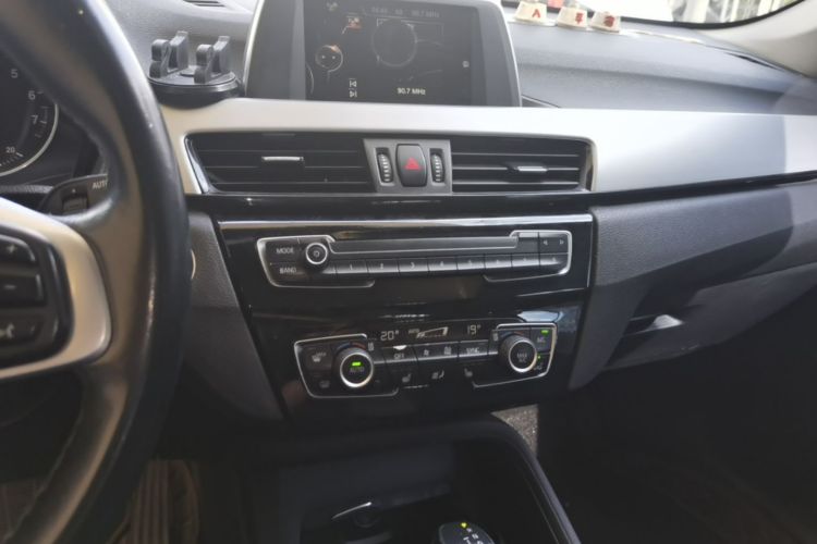 BMW X1 2016 immagine di auto #13