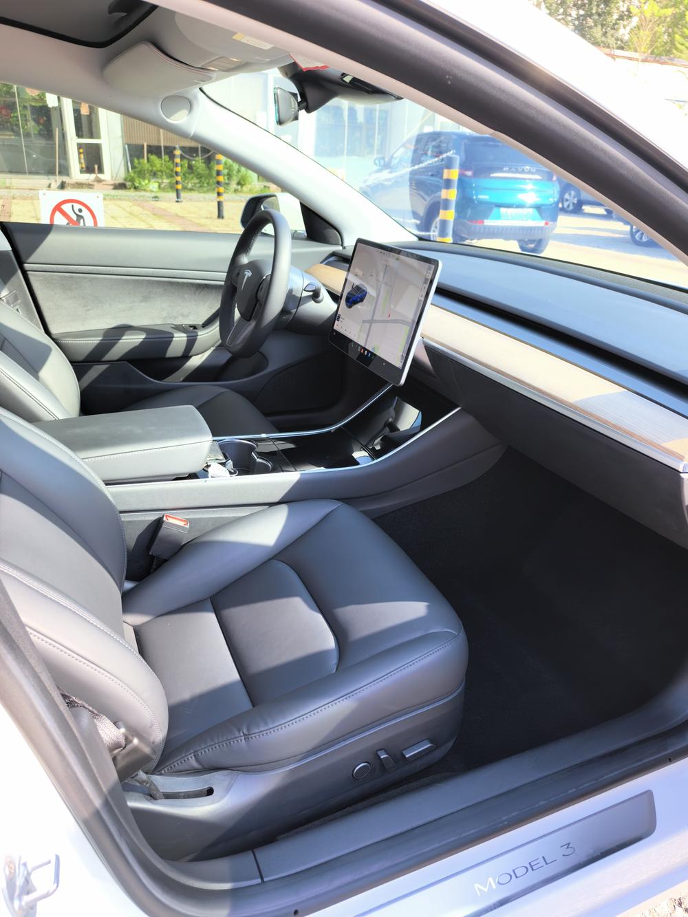 Tesla Model 3 2020 #14 Tesla Model 3 2020 car image #14