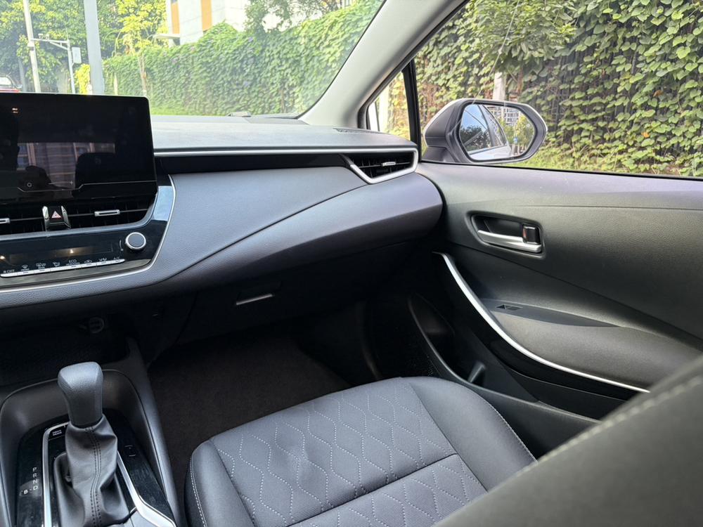 Toyota Corolla 2023 car image #12