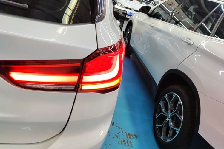 BMW X1 2021 #8 BMW X1 2021 car image #8