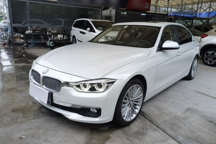 BMW 3 Series 2018 #2 BMW 3 Series 2018 car image #2