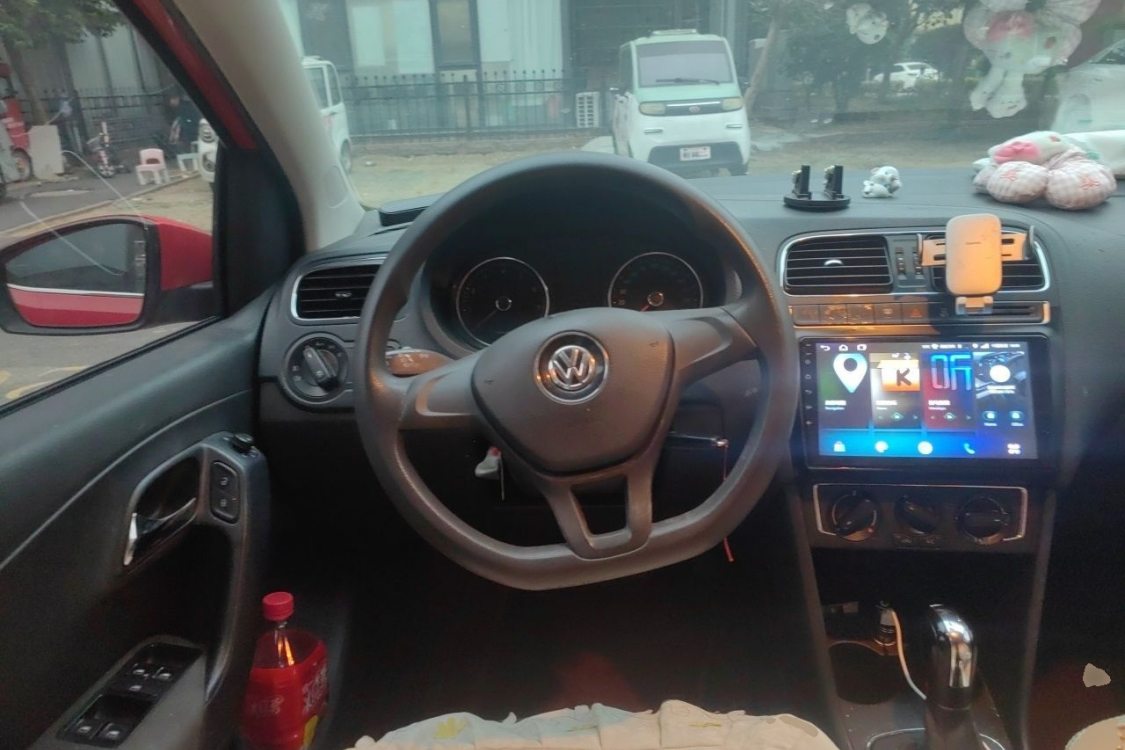 Volkswagen Polo 2015 #24 Volkswagen Polo 2015 car image #24
