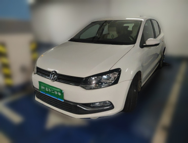Volkswagen Polo 2015 car image 